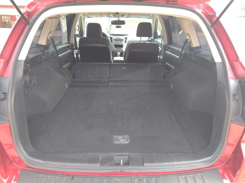 2012 Subaru Outback 2.5i AWP. n
