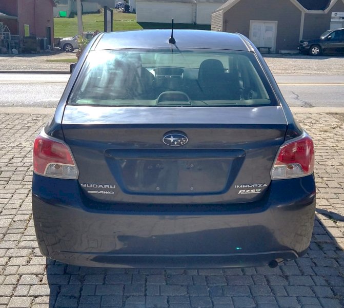 2013 Subaru Impreza 2.0i sedan. f