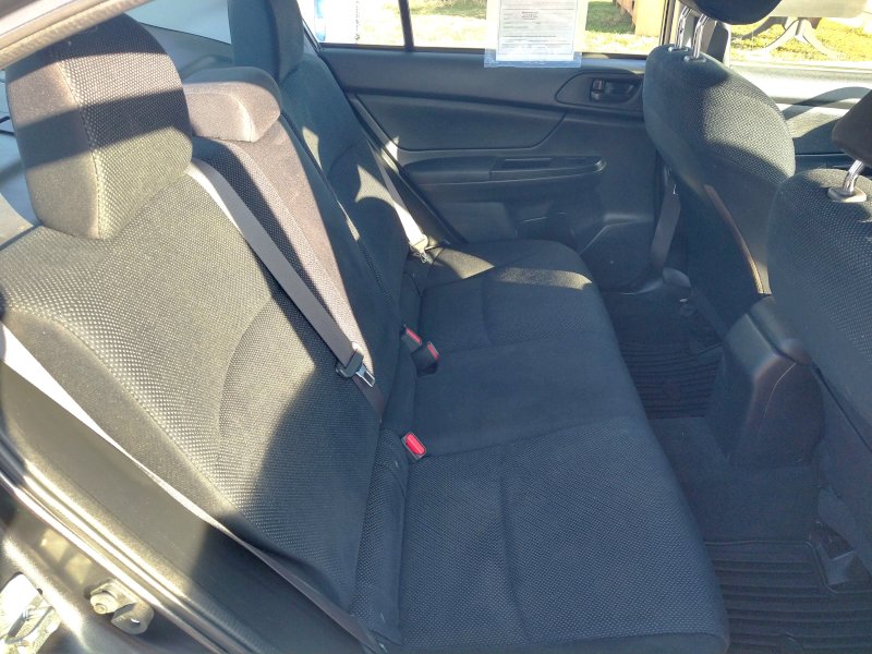 2013 Subaru Impreza 2.0i sedan. m3