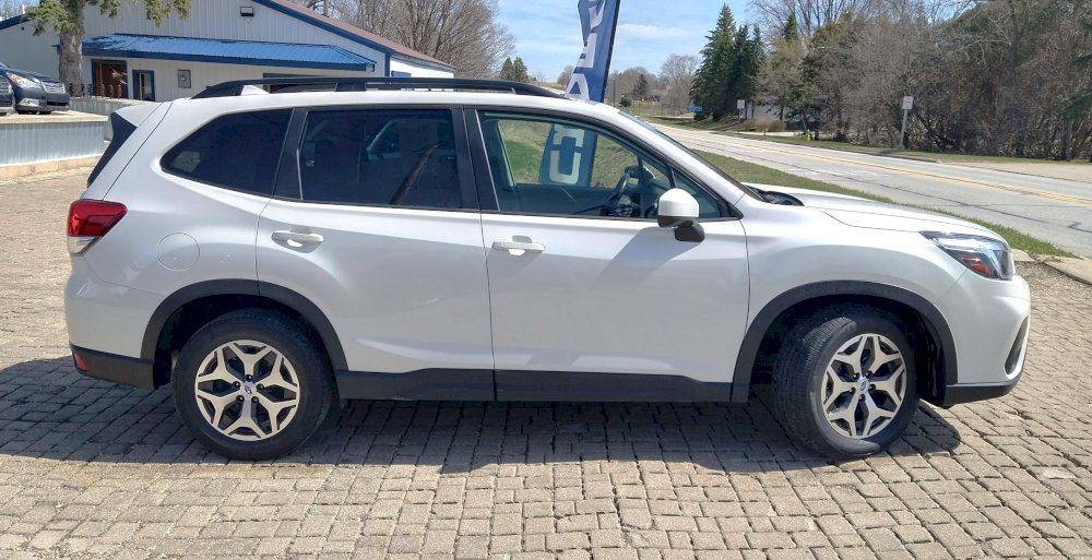 2019 Subaru Forester Premium. h