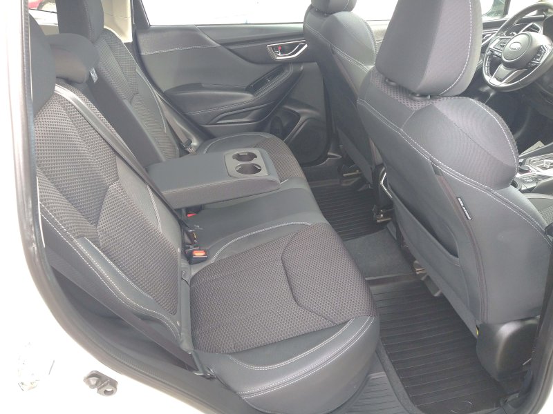 2019 Subaru Forester Premium. j10