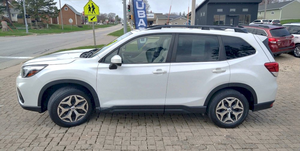 2021 Subaru Forester Premium. d