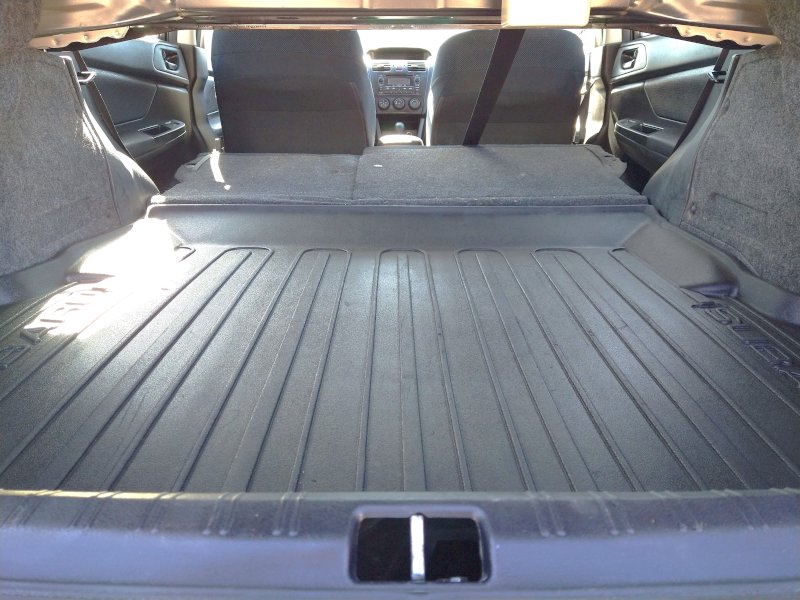 2013 Subaru Impreza 2.0i sedan. o3