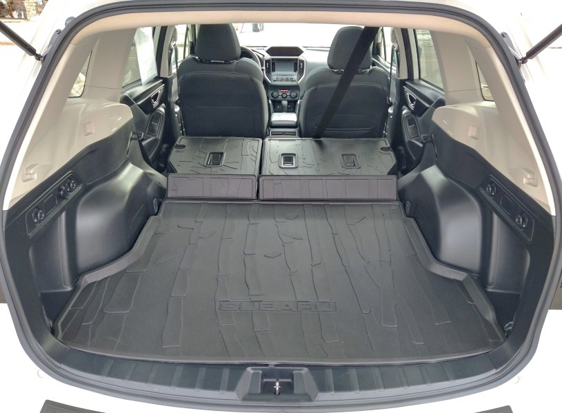 2019 Subaru Forester Premium. j14