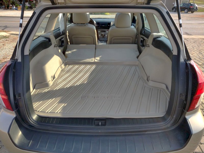 2008 Subaru Outback 2.5i Limited. n