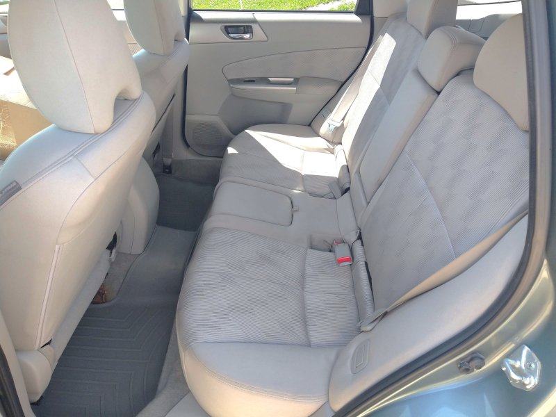 2009 Subaru Forester 2.5x Premium. in2