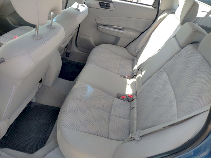 2010 Subaru Forester 2.5x MANUAL. 13