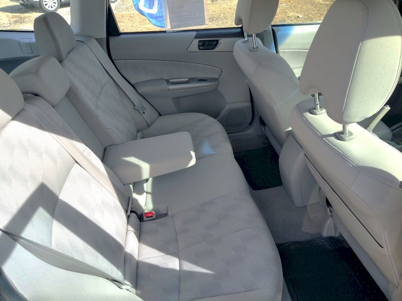 2010 Subaru Forester 2.5x MANUAL. 15