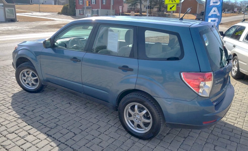 2010 Subaru Forester 2.5x MANUAL. 05