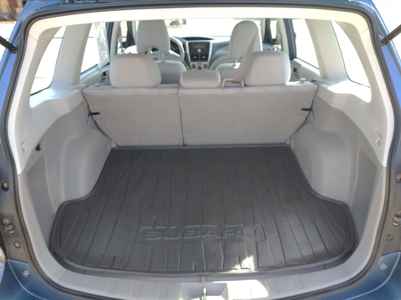 2010 Subaru Forester 2.5x MANUAL. 16