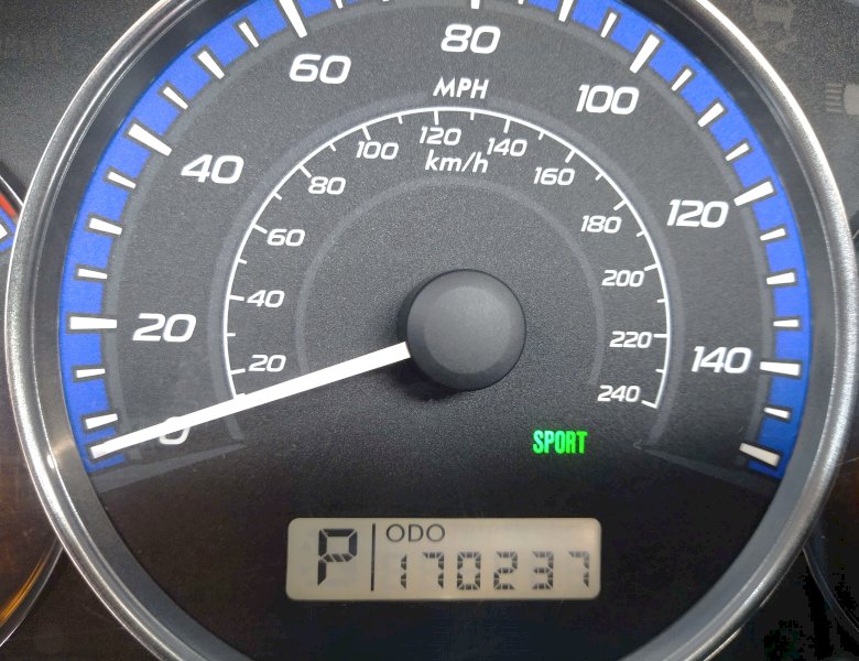 2010 Subaru Forester 2.5x Premium. k