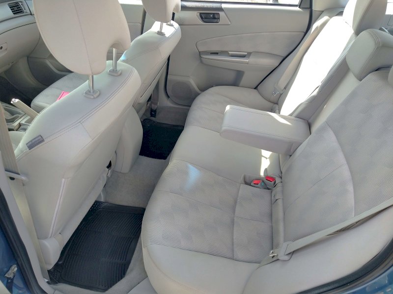 2010 Subaru Forester 2.5x MANUAL. 14